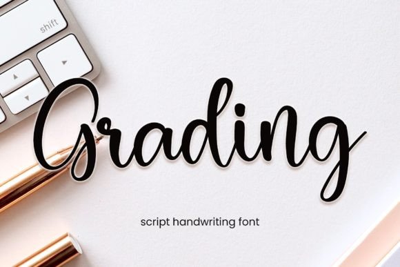Grading: The Handwritten Typeface That Elevates Campaign Visuals